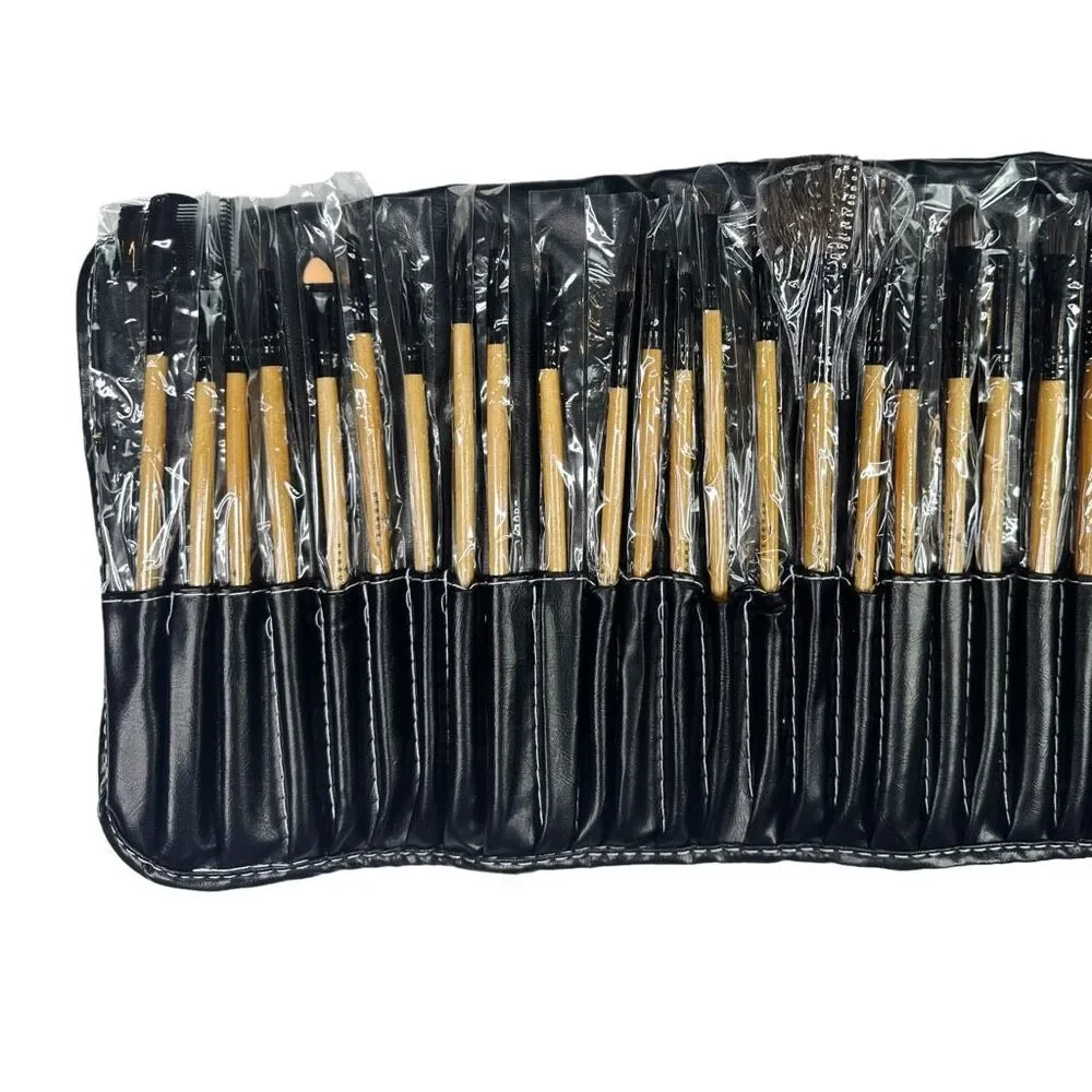 BeBrush 32-Piece Make-Up Brush Set with Travel Case